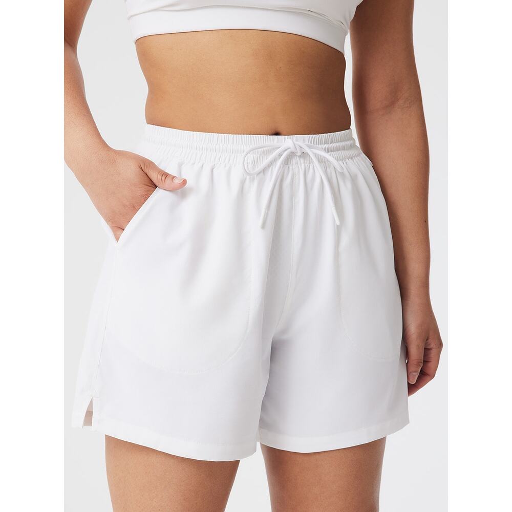 Outdoor Voices NWT White SolarCool 5" Beach Short Size Medium